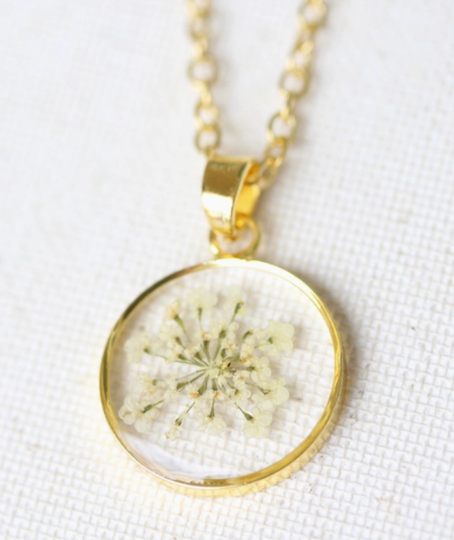 White flower necklace